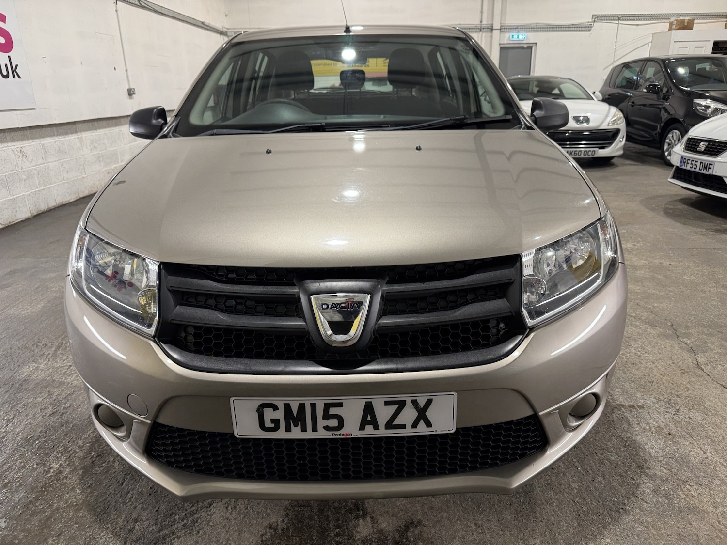 Used Dacia Sandero 2015 for sale - 77289088: Photo 2