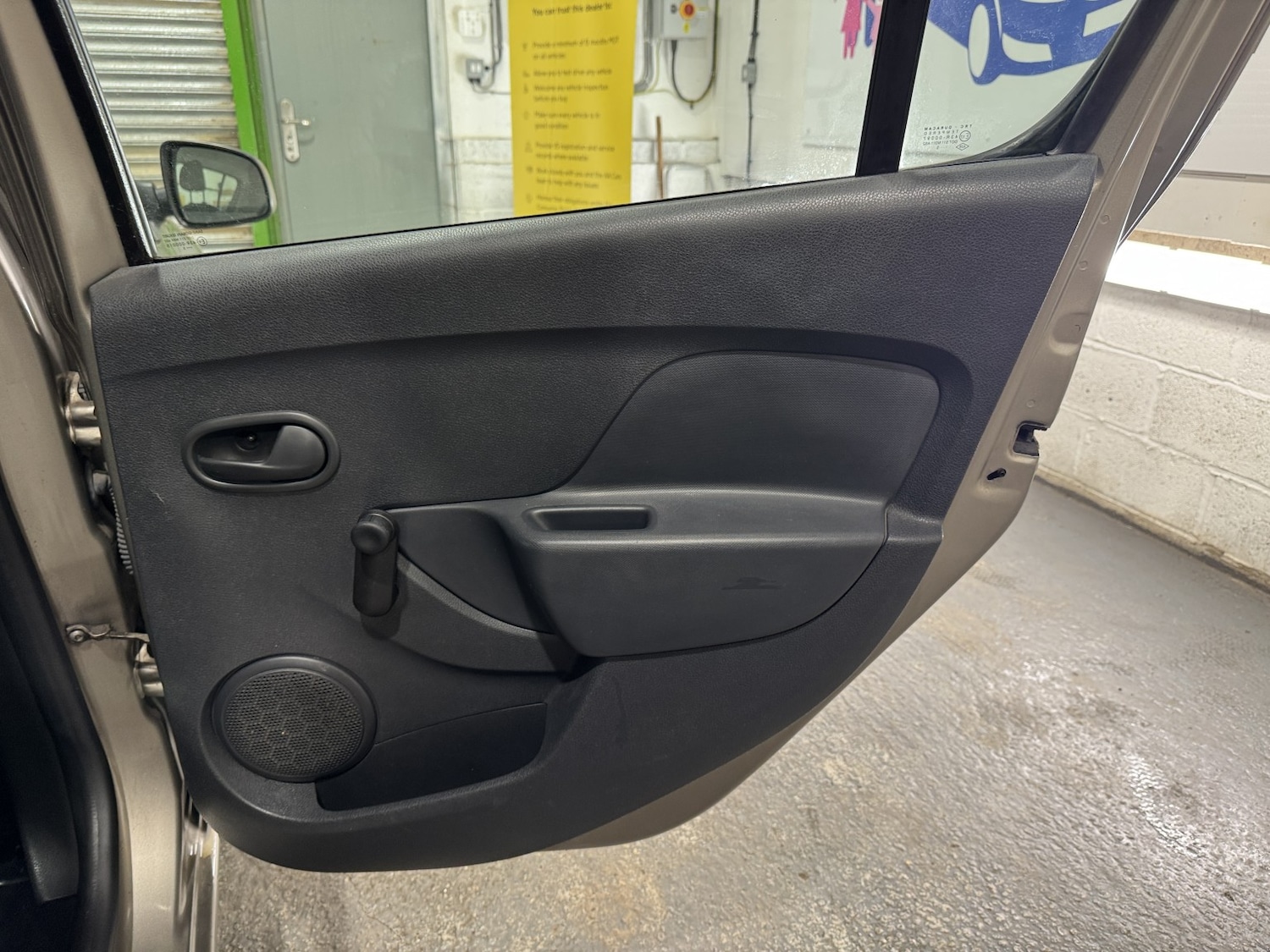 Used Dacia Sandero 2015 for sale - 77289088: Photo 29