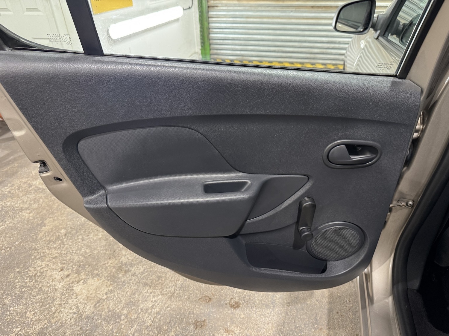 Used Dacia Sandero 2015 for sale - 77289088: Photo 37