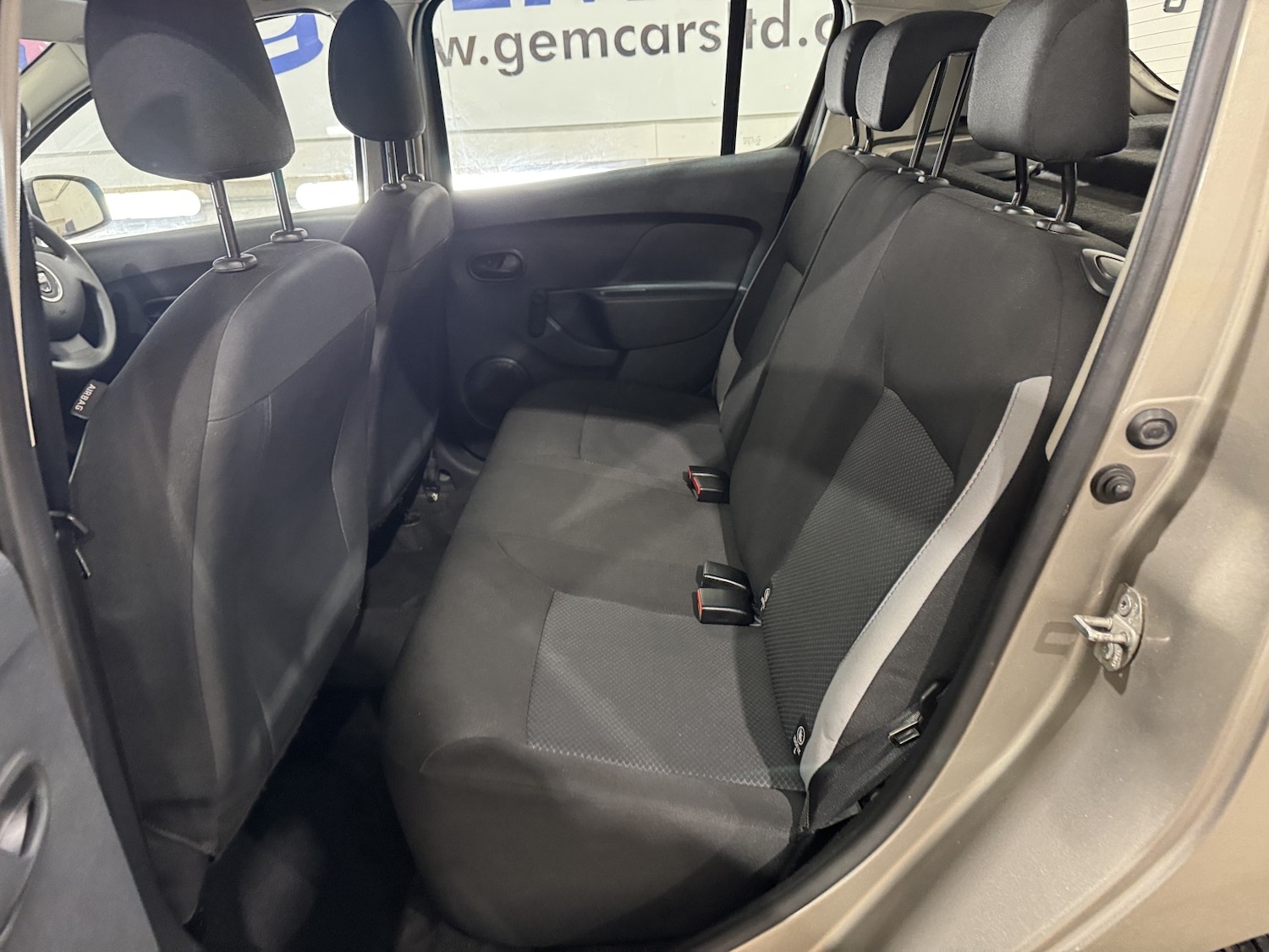 Used Dacia Sandero 2015 for sale - 77289088: Photo 39