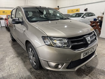 Used Dacia Sandero 2015 for sale - 77289088: Photo