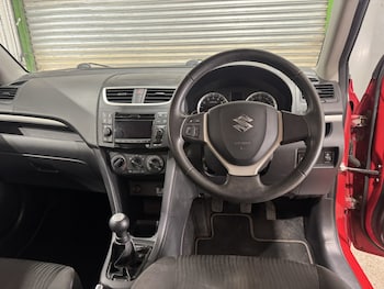 Used Suzuki Swift 2012 for sale - 79588913: Photo
