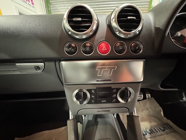 Used Audi TT 2005 for sale - 75266589: Photo 29