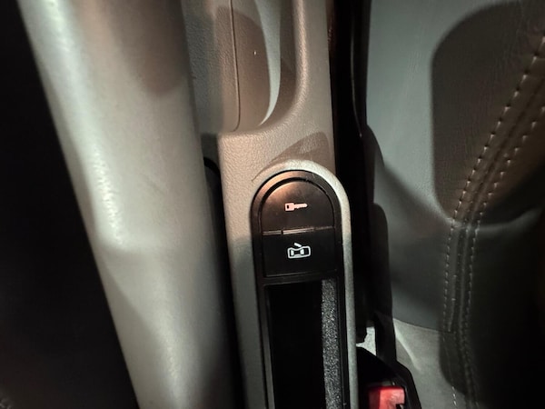 Used Audi TT 2005 for sale - 75266589: Photo 35