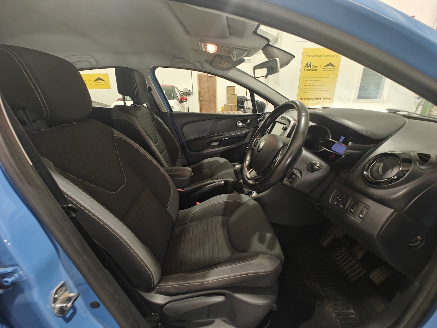 Used Renault Clio 2016 for sale - 77398345: Photo 9