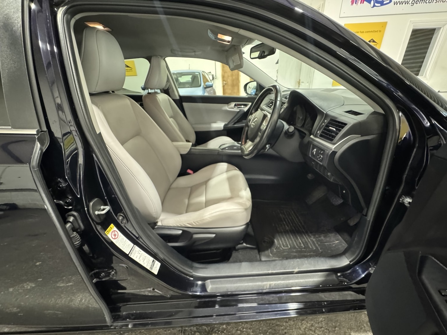 Used Lexus CT 2012 for sale - 76579957: Photo 22