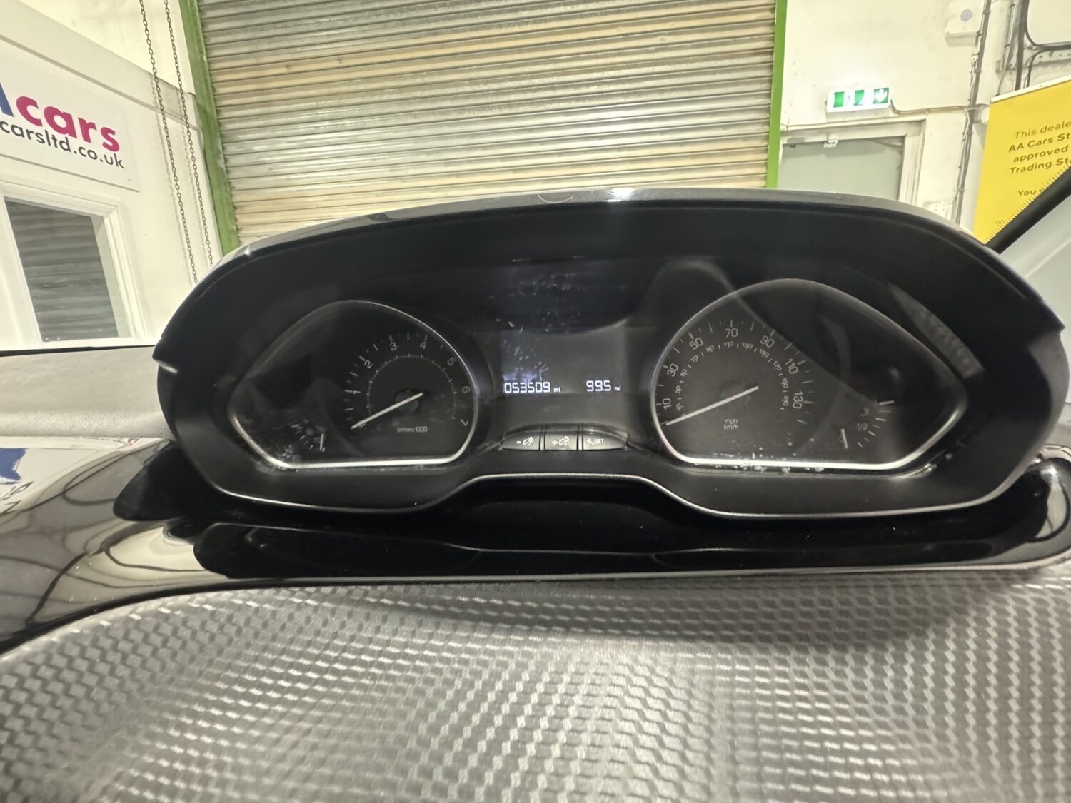 Used Peugeot 208 2016 for sale - 76656161: Photo 27