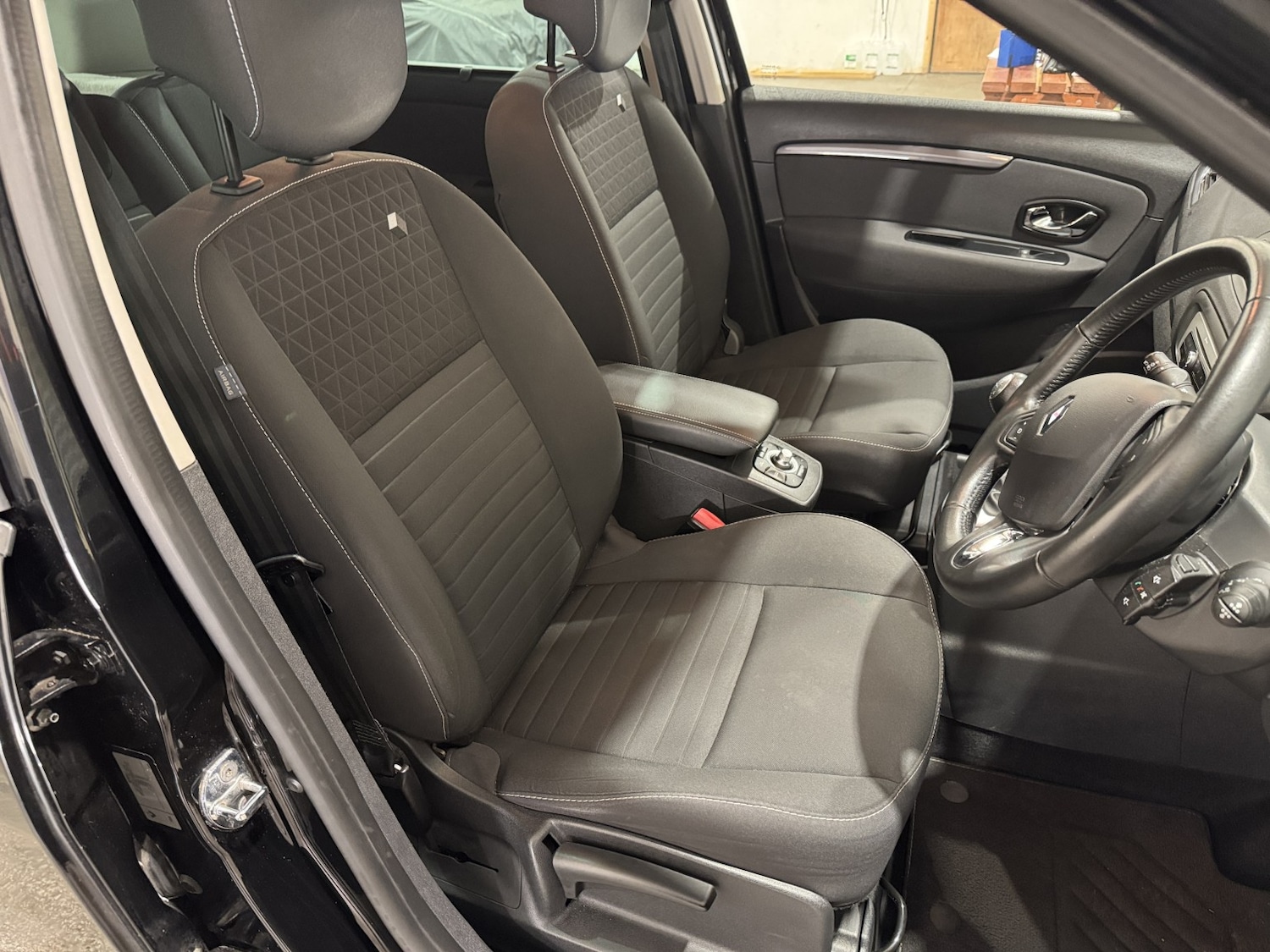 Used Renault Scenic 2016 for sale - 77289083: Photo 20