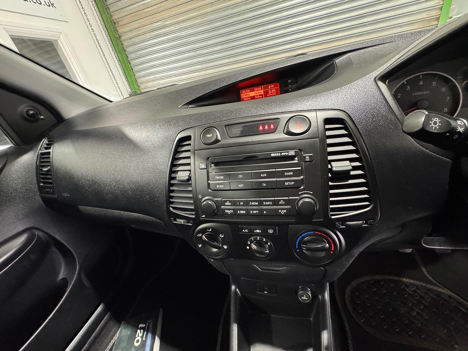 Used Hyundai i20 2009 for sale - 76794287: Photo 31