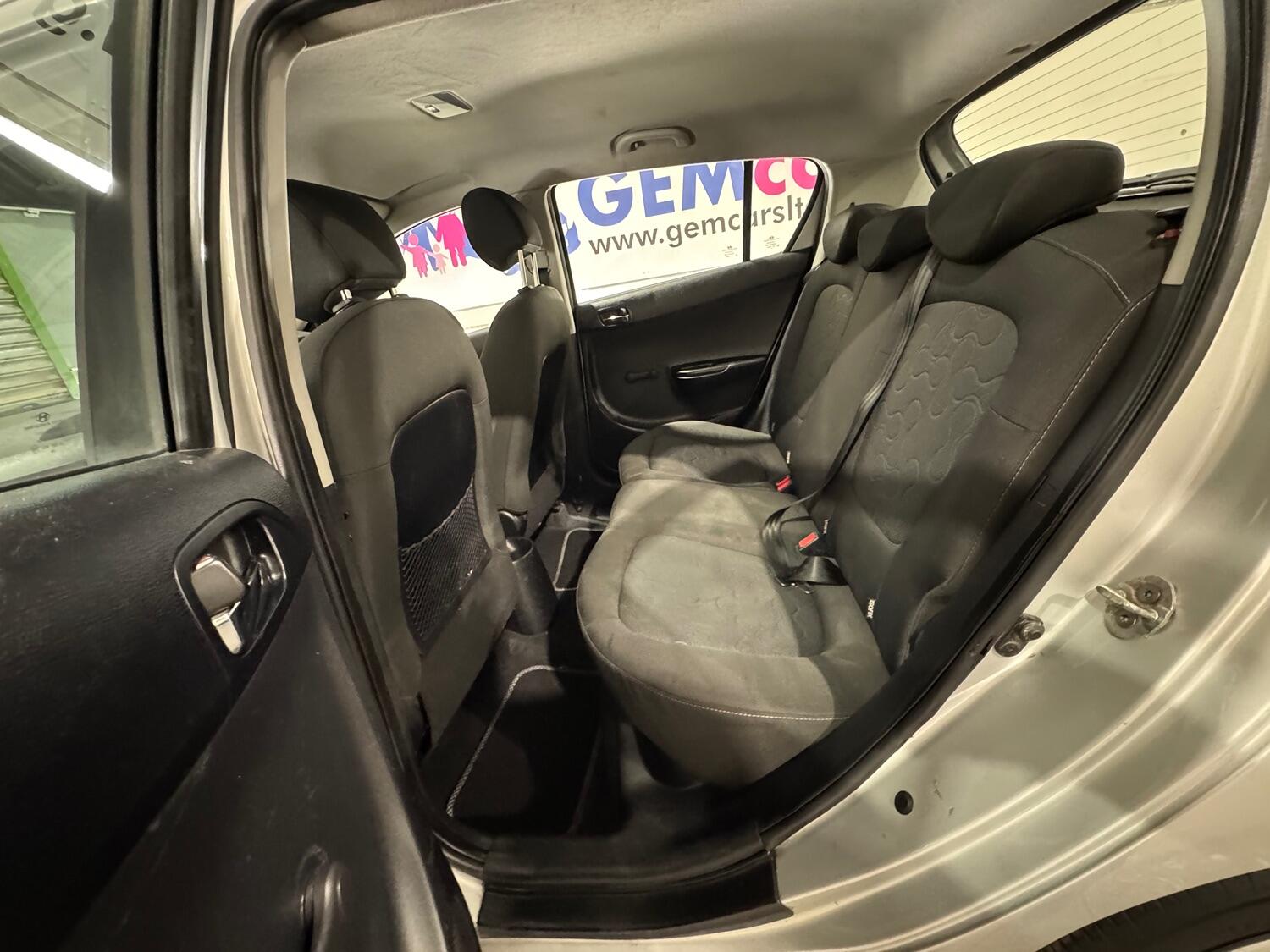 Used Hyundai i20 2009 for sale - 76794287: Photo 43