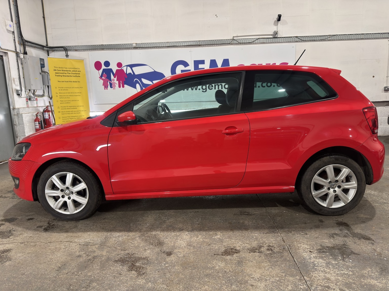 Used Volkswagen Polo 2011 for sale - 77749975: Photo 11