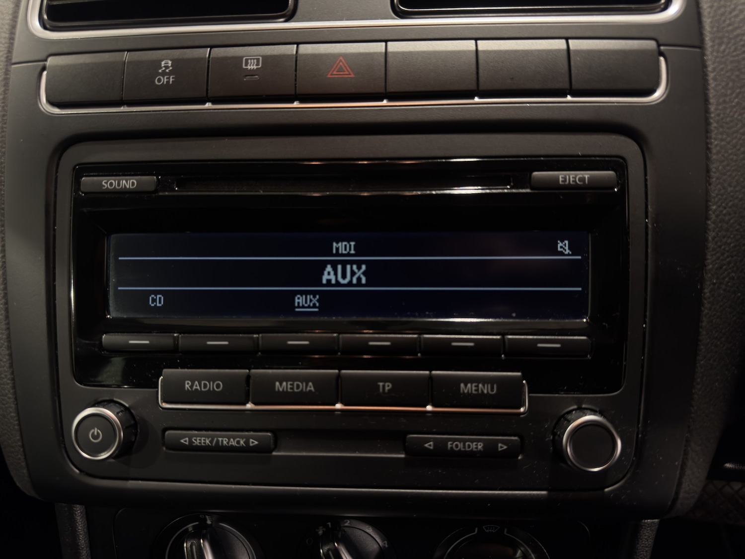 Used Volkswagen Polo 2011 for sale - 77749975: Photo 31