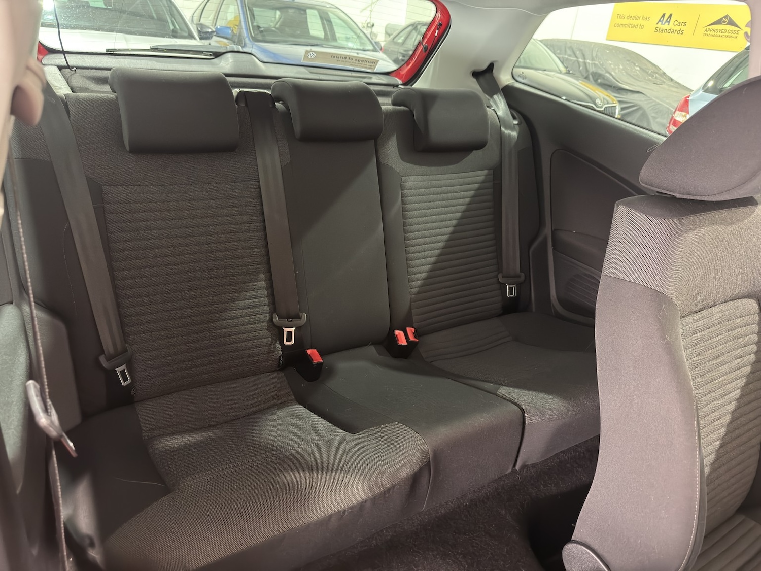 Used Volkswagen Polo 2011 for sale - 77749975: Photo 32