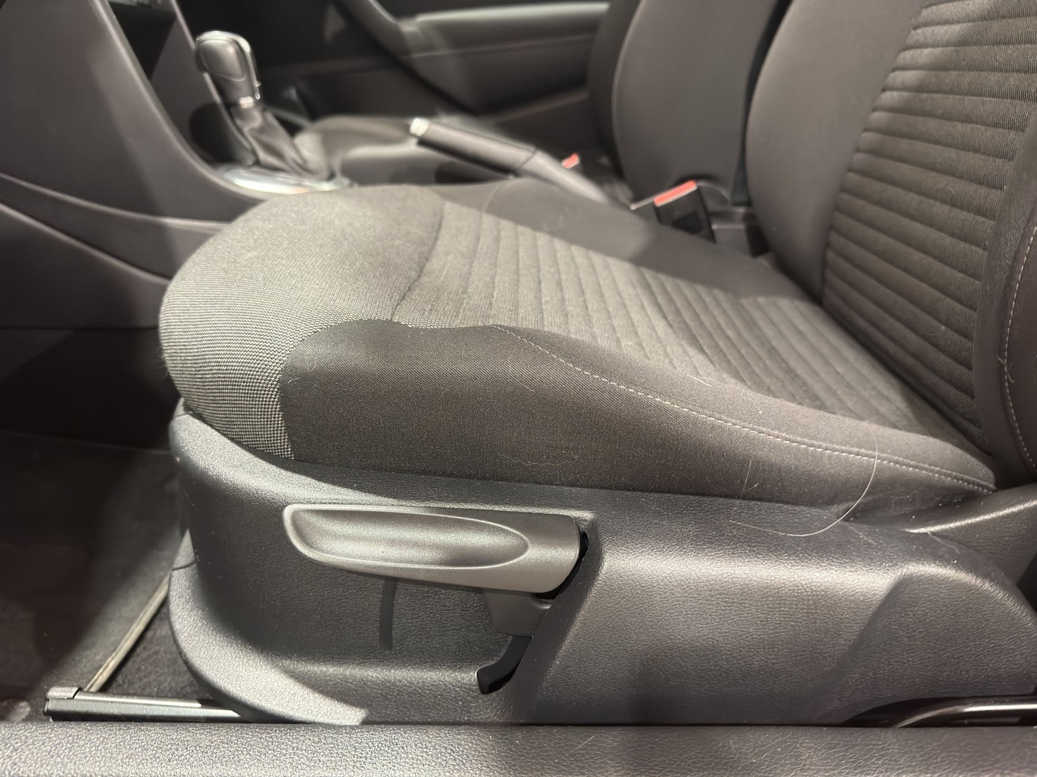 Used Volkswagen Polo 2011 for sale - 77749975: Photo 41