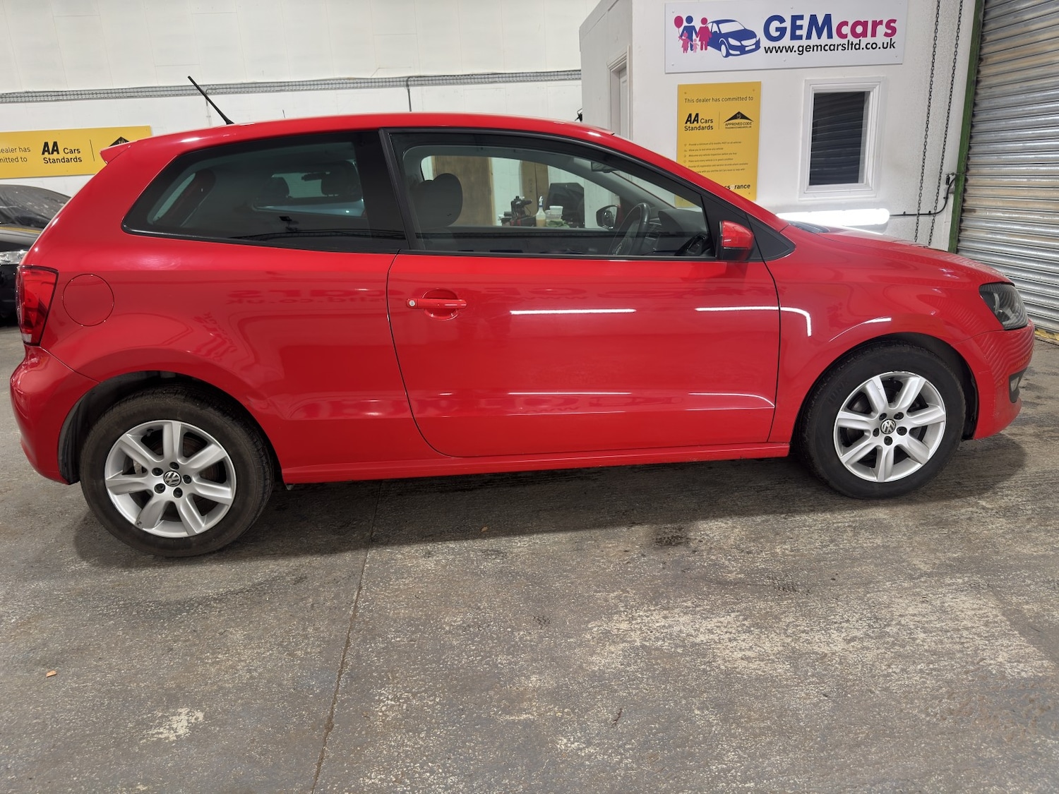 Used Volkswagen Polo 2011 for sale - 77749975: Photo 6