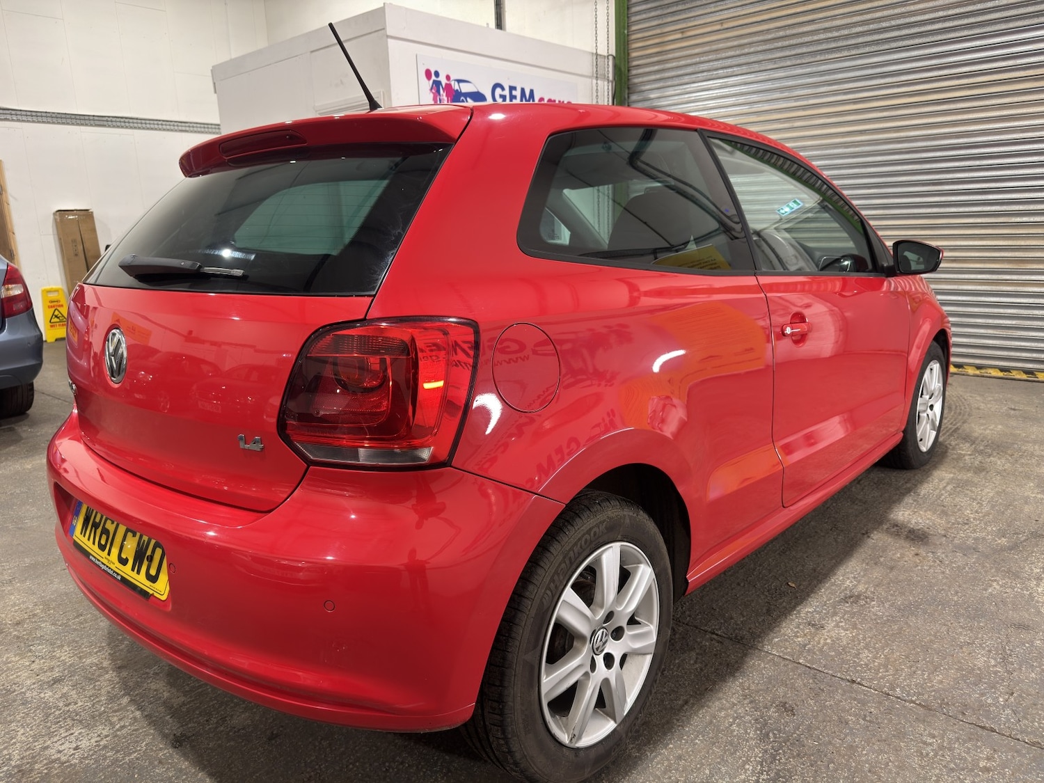 Used Volkswagen Polo 2011 for sale - 77749975: Photo 8