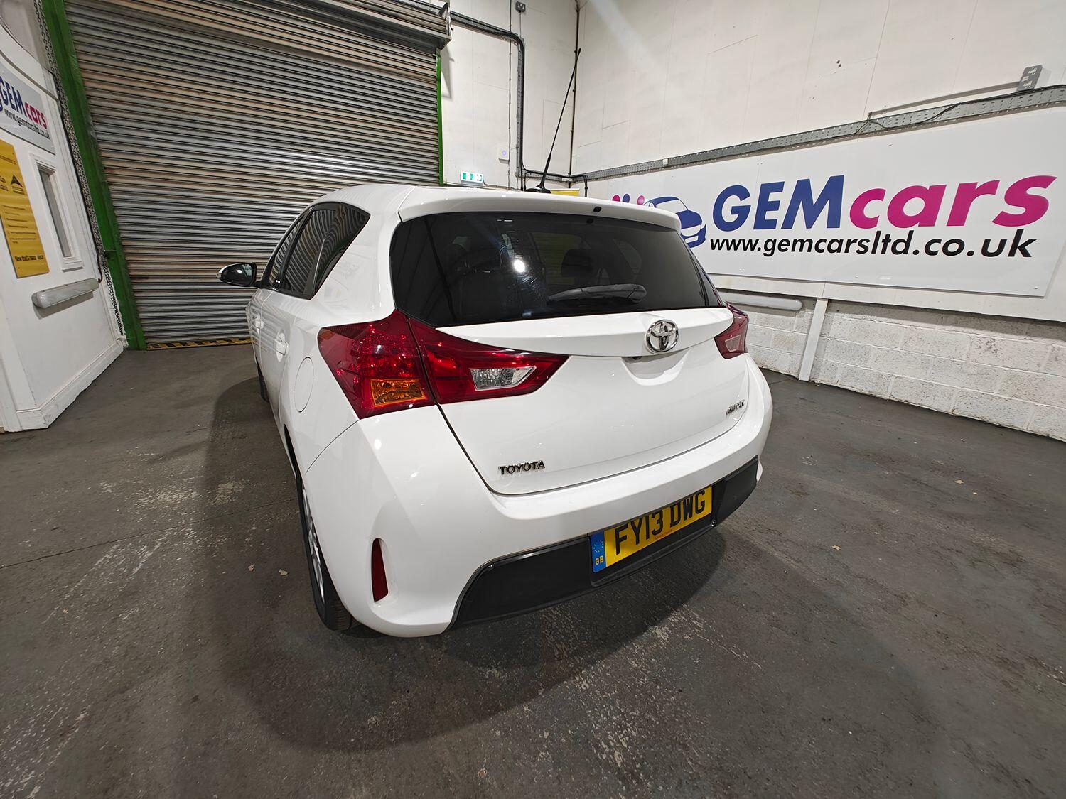 Used Toyota Auris 2013 for sale - 77289081: Photo 15