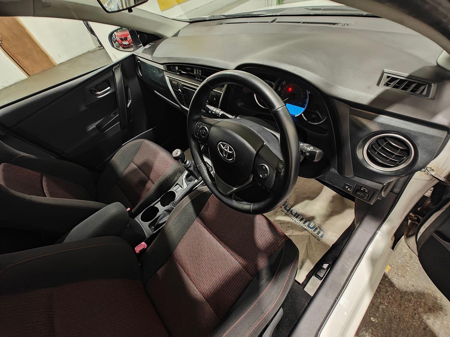 Used Toyota Auris 2013 for sale - 77289081: Photo 33