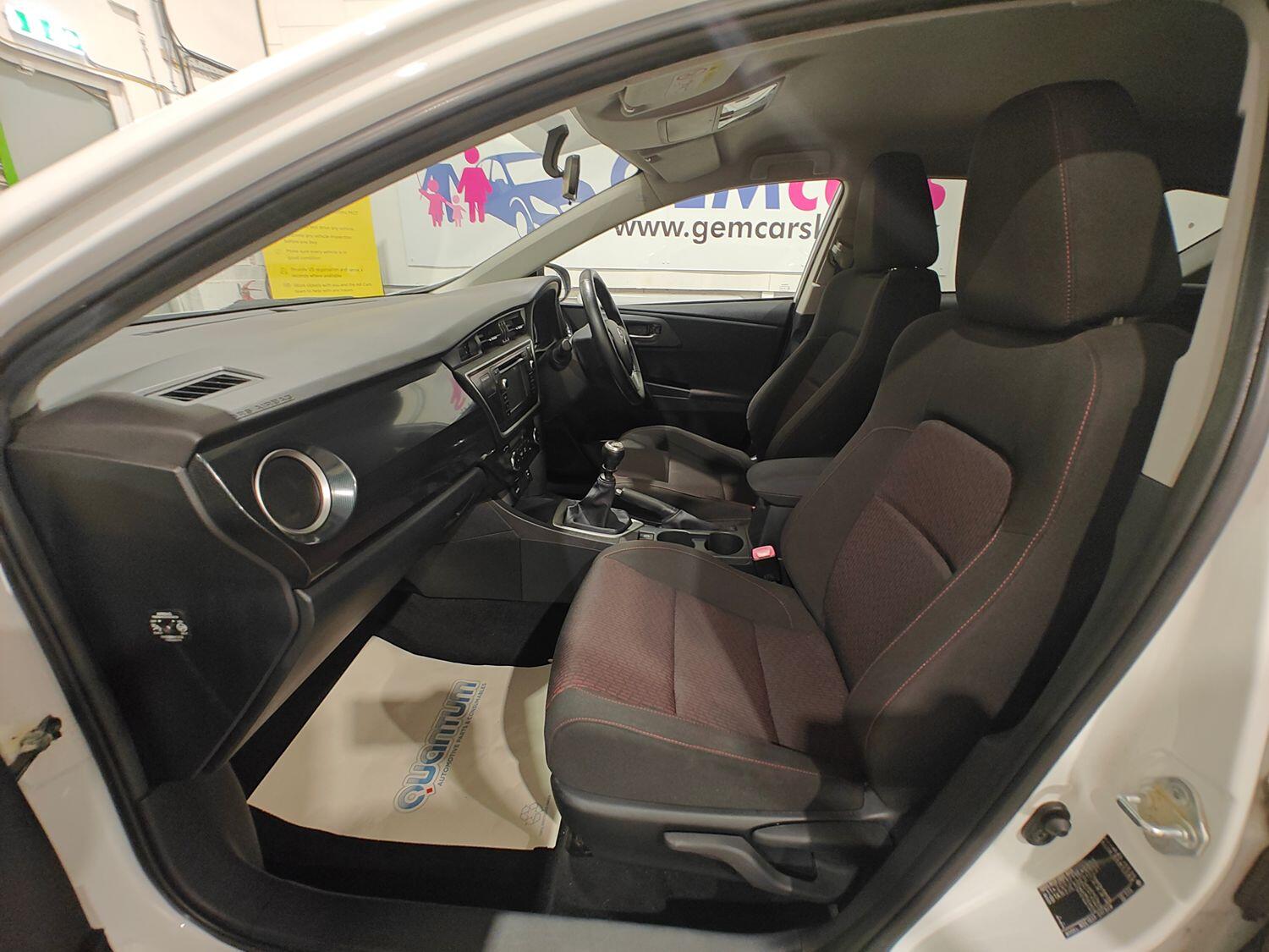 Used Toyota Auris 2013 for sale - 77289081: Photo 52