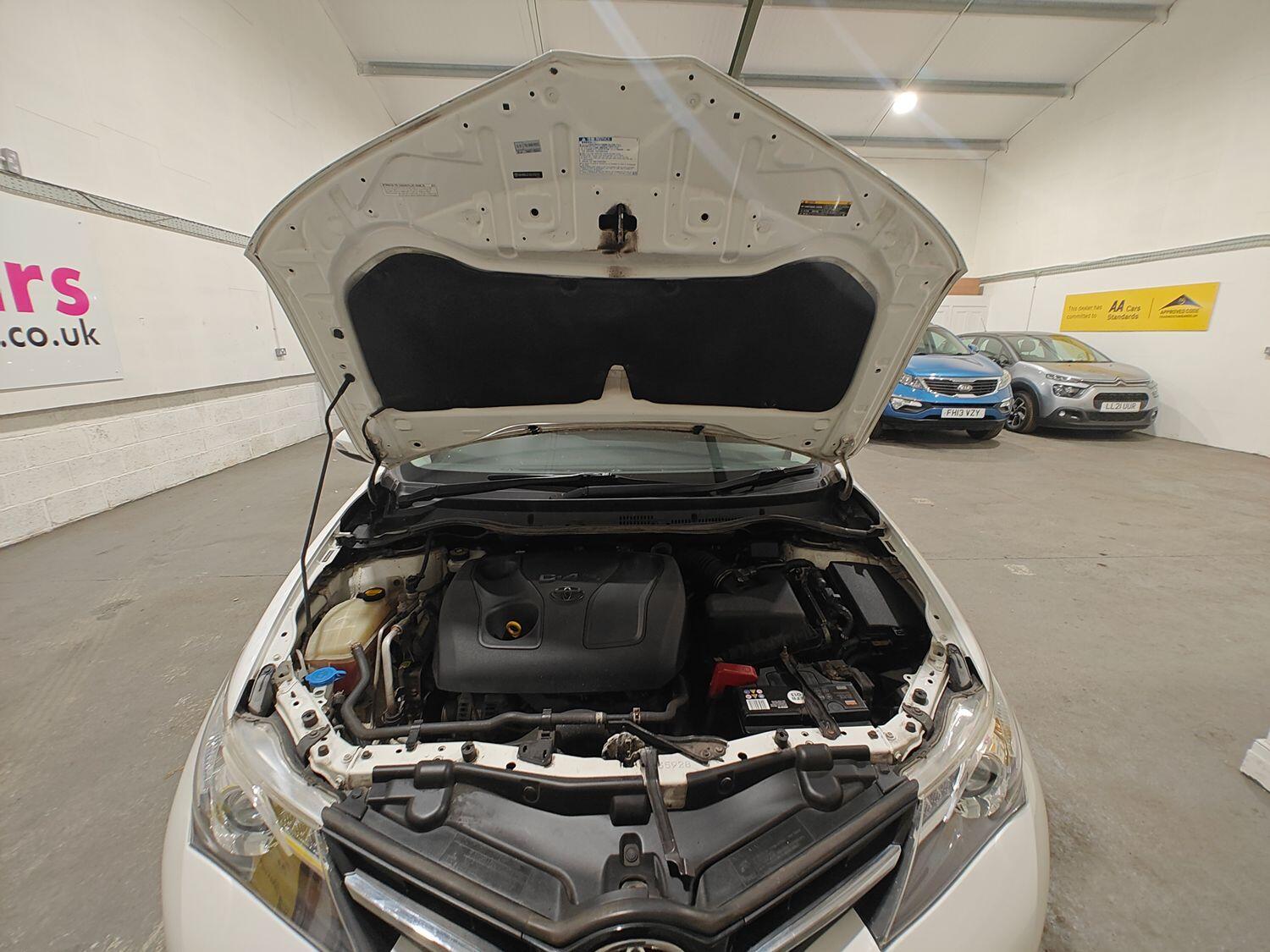 Used Toyota Auris 2013 for sale - 77289081: Photo 57