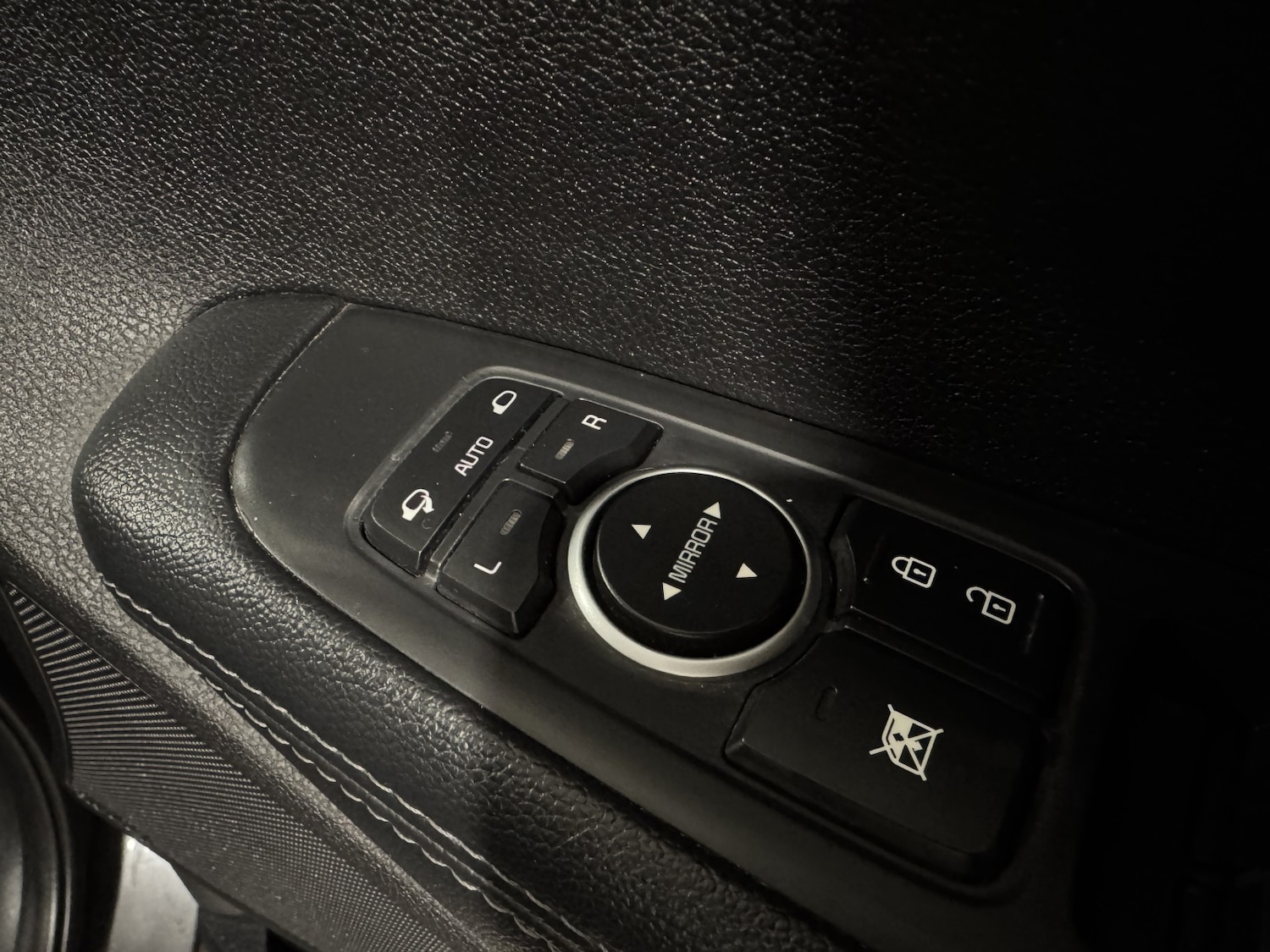 Used Kia Sorento 2016 for sale - 77237056: Photo 16