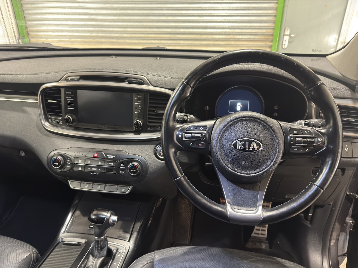 Used Kia Sorento 2016 for sale - 77237056: Photo 24