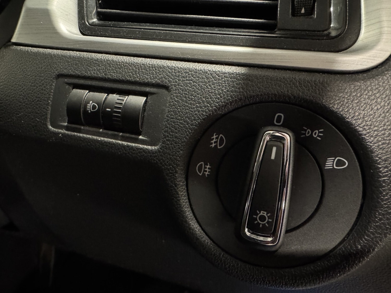 Used Skoda Rapid 2015 for sale - 77749832: Photo 29