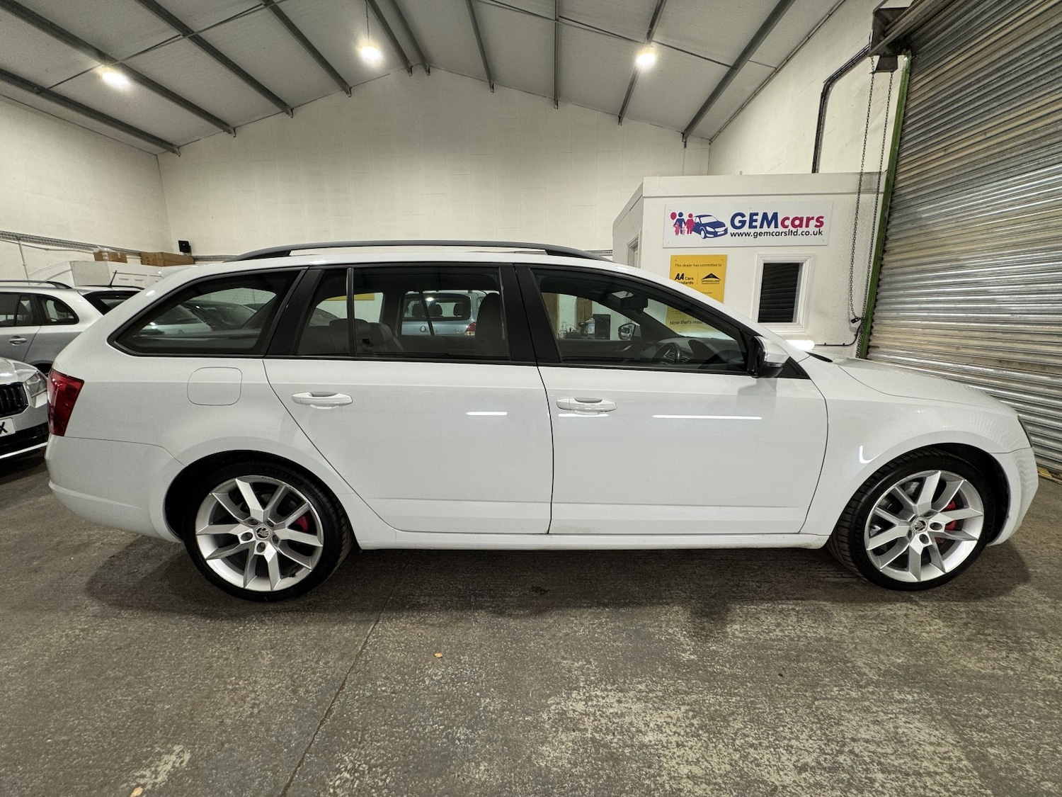 Used Skoda Octavia 2014 for sale - 77742896: Photo 4