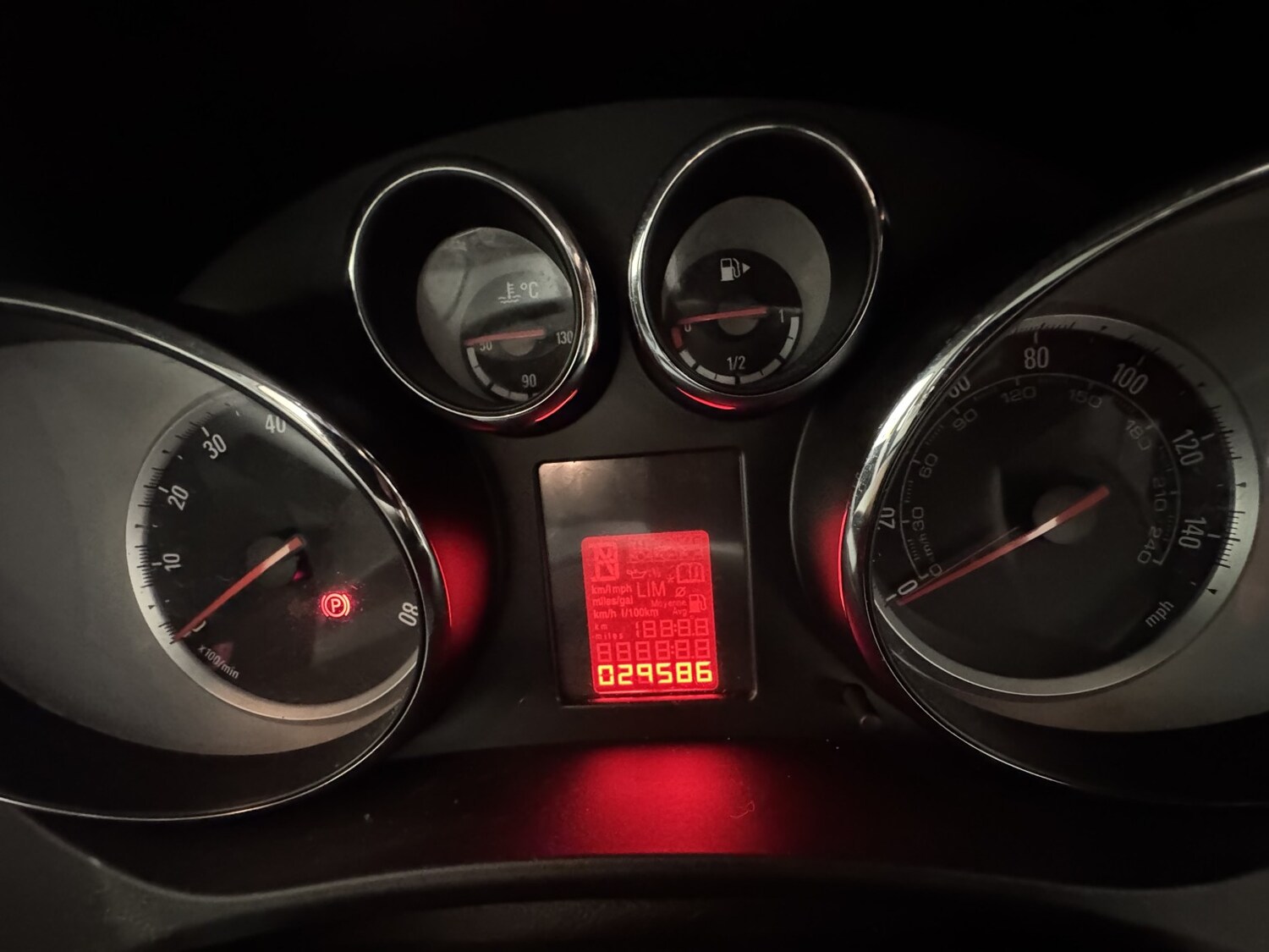 Used Vauxhall Meriva 2014 for sale - 76891797: Photo 28