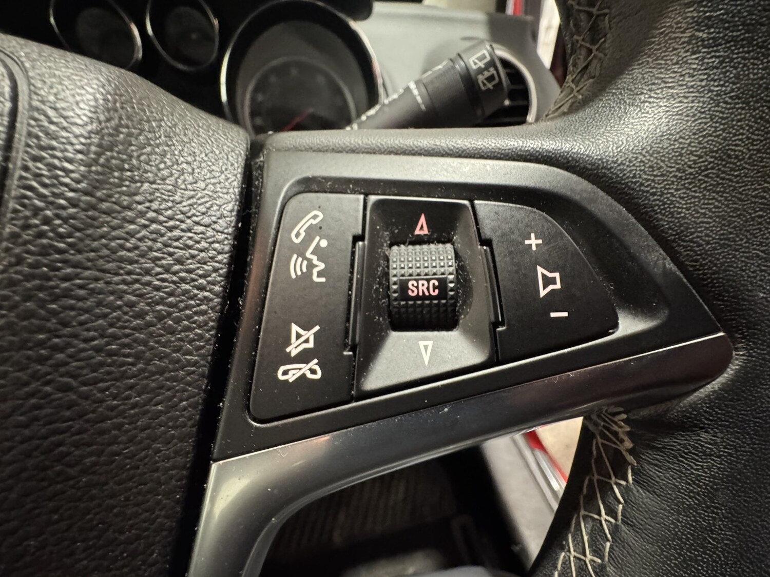 Used Vauxhall Meriva 2014 for sale - 76891797: Photo 31