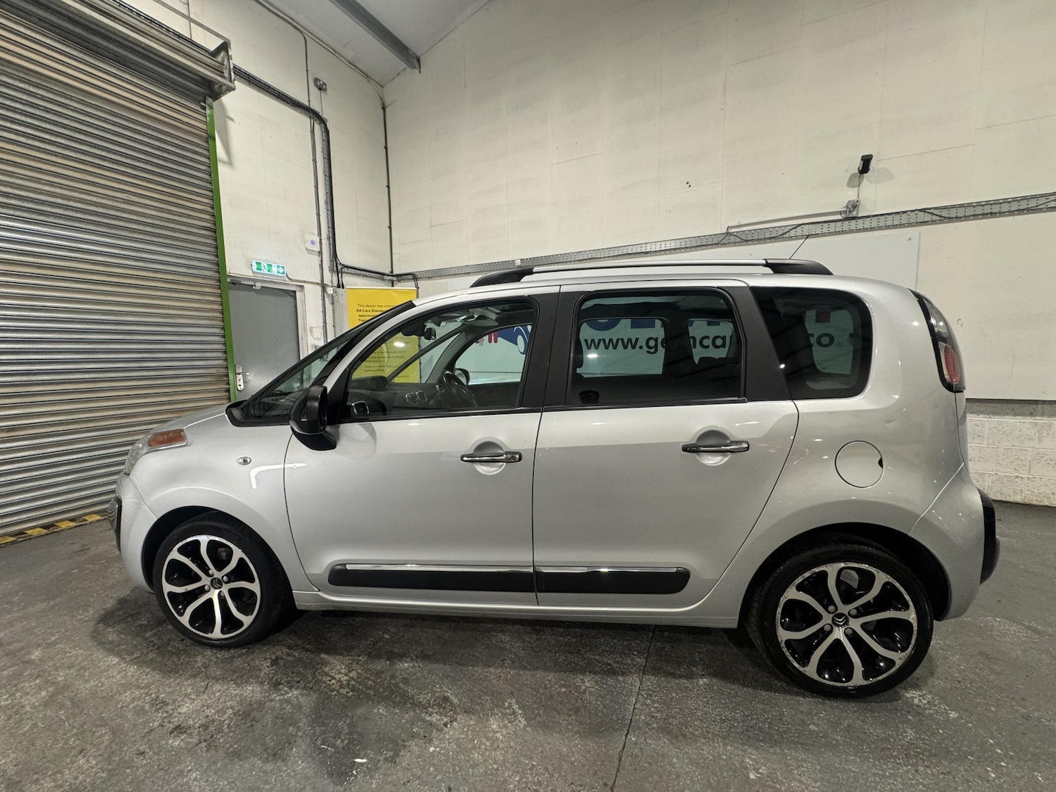Used Citroen C3 Picasso 2017 for sale - 76712353: Photo 11