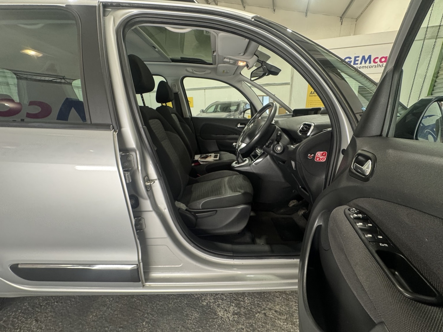 Used Citroen C3 Picasso 2017 for sale - 76712353: Photo 15