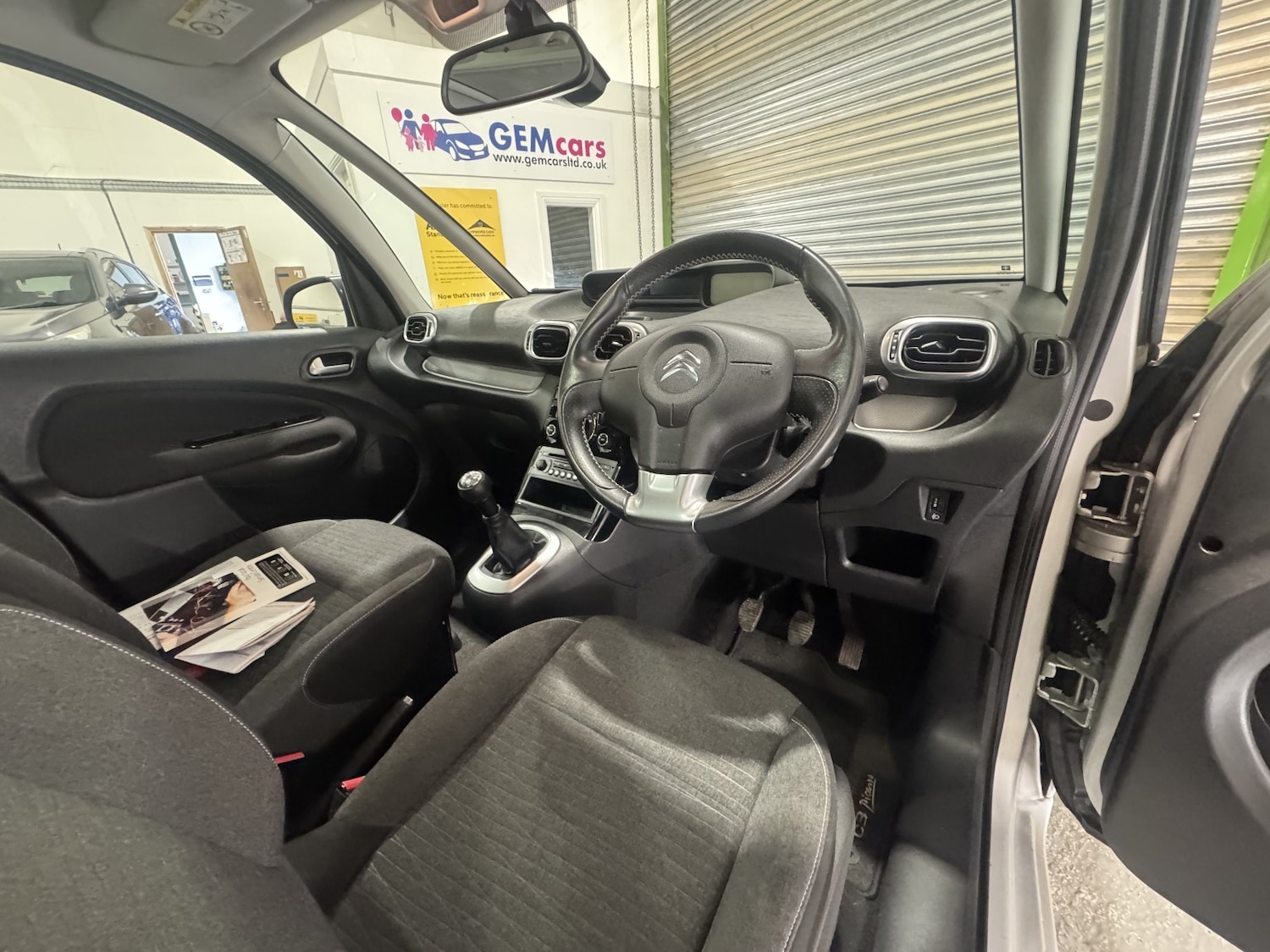 Used Citroen C3 Picasso 2017 for sale - 76712353: Photo 18