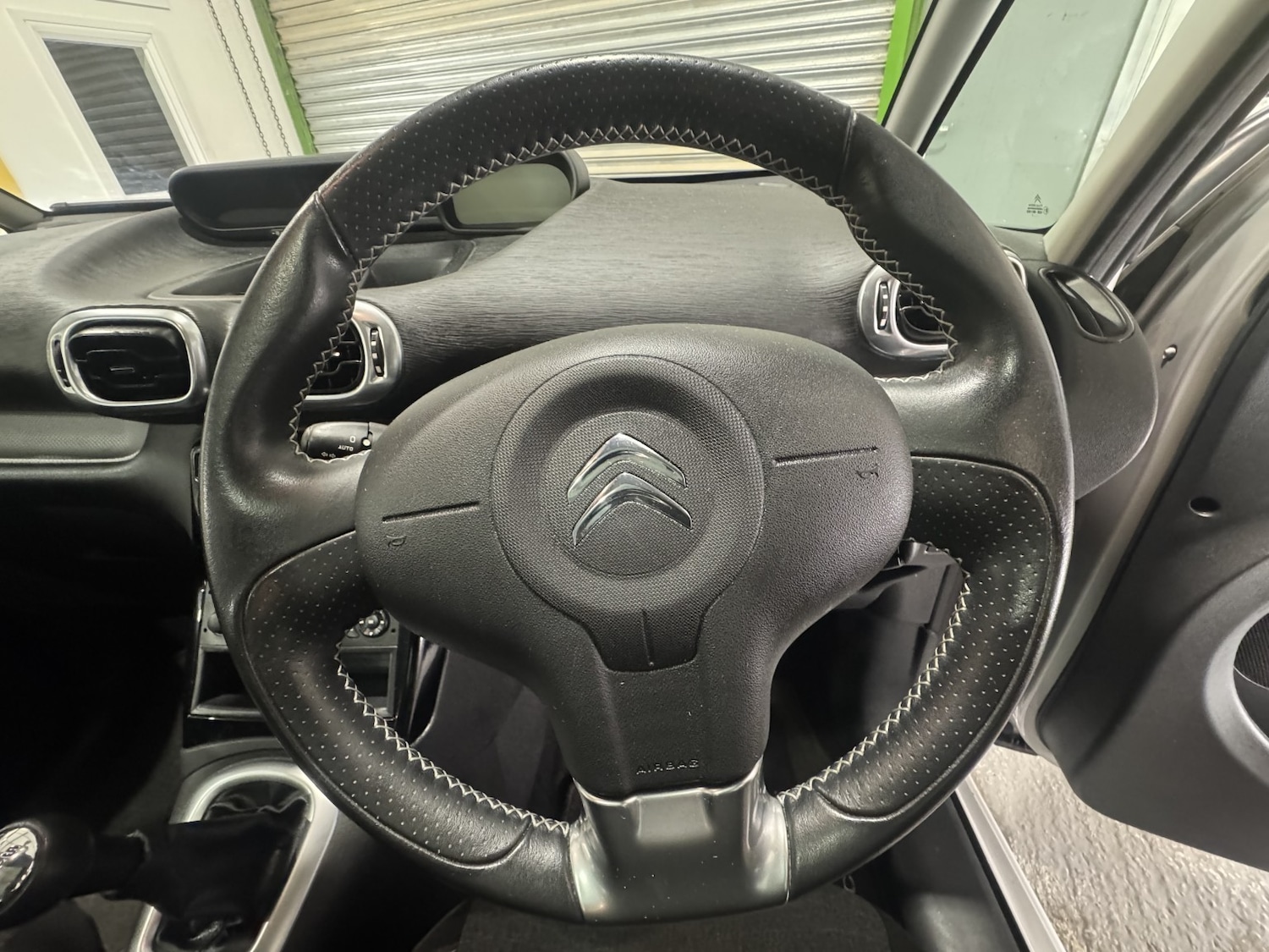 Used Citroen C3 Picasso 2017 for sale - 76712353: Photo 21