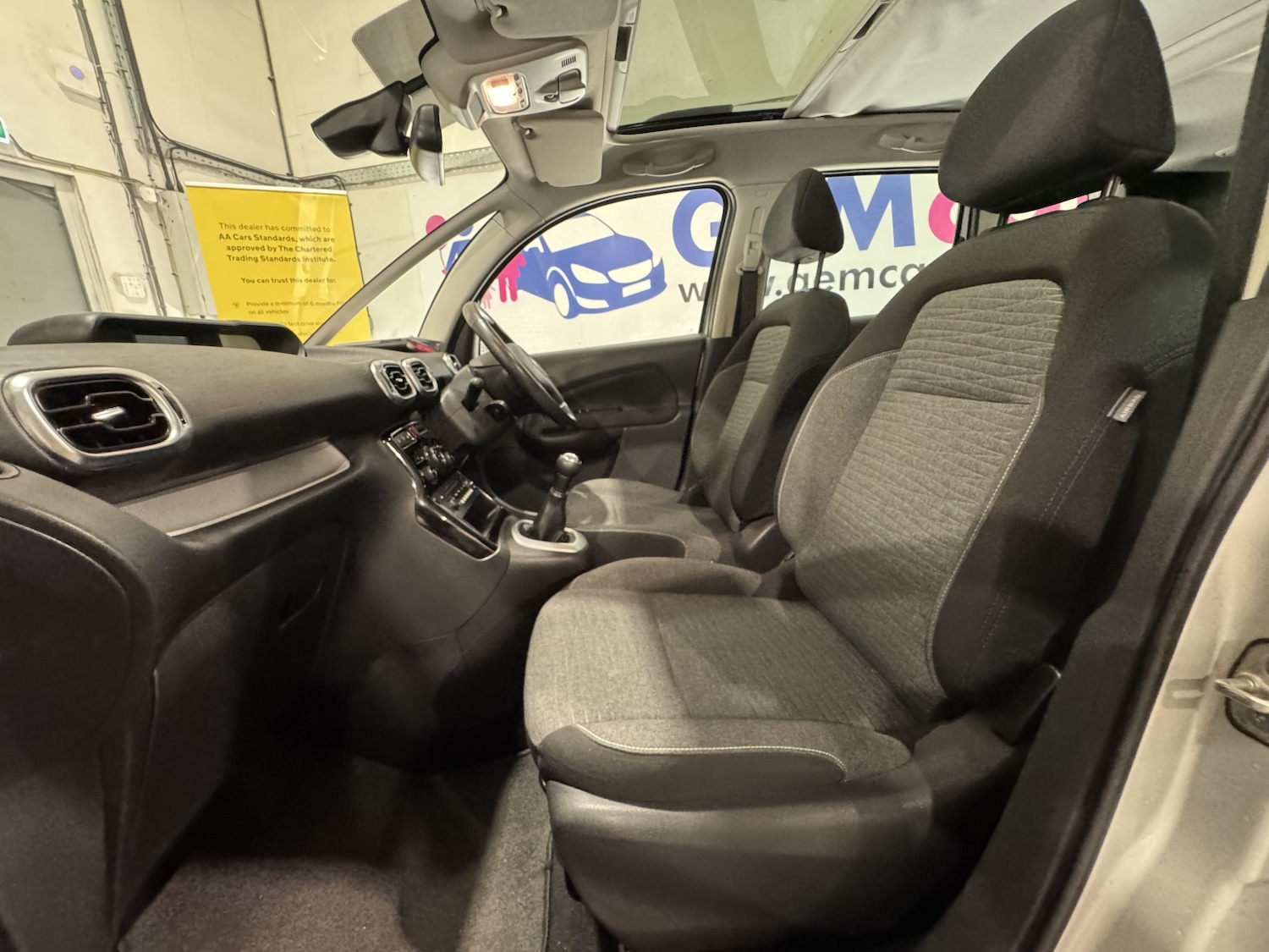 Used Citroen C3 Picasso 2017 for sale - 76712353: Photo 51