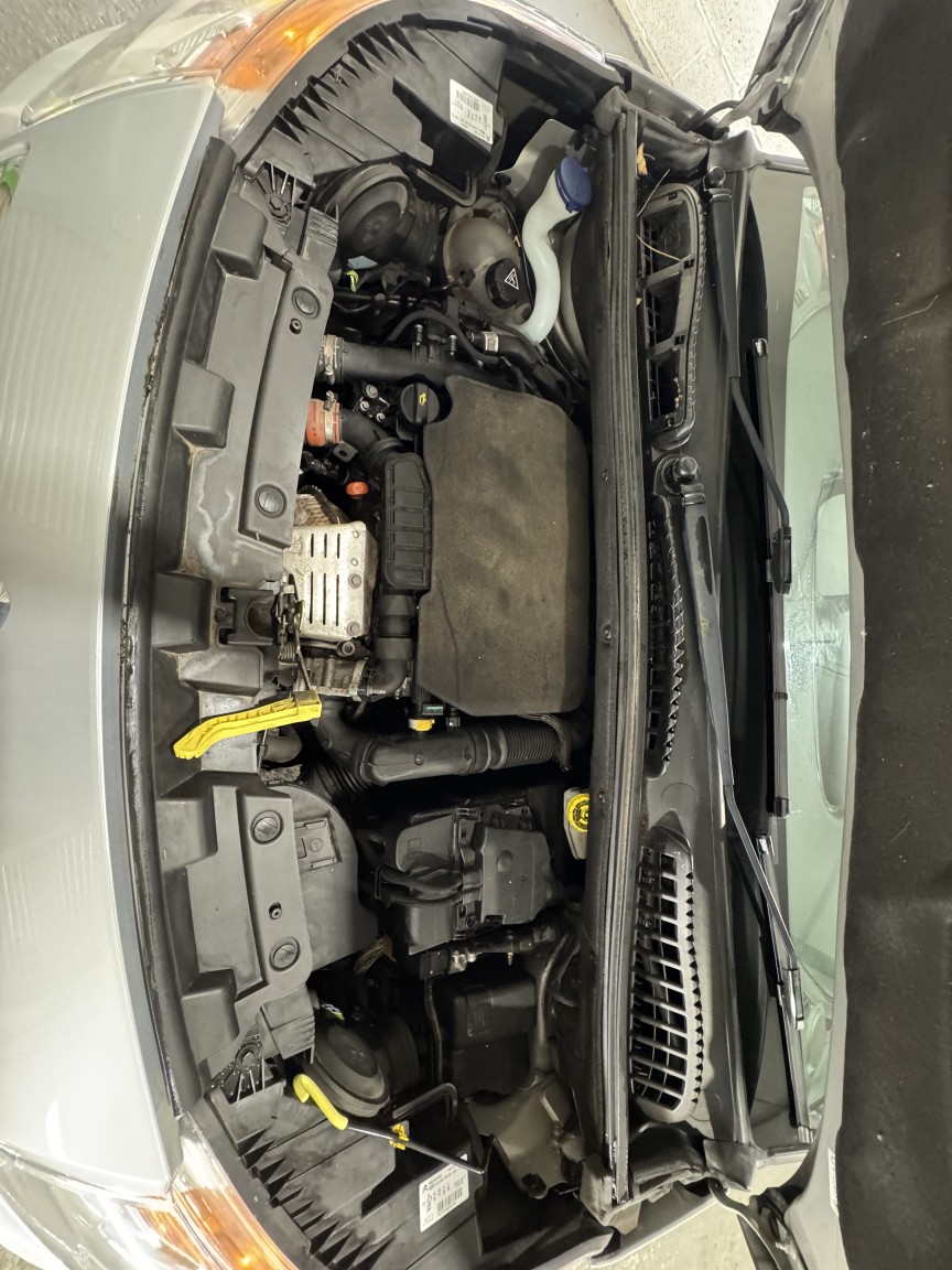 Used Citroen C3 Picasso 2017 for sale - 76712353: Photo 54