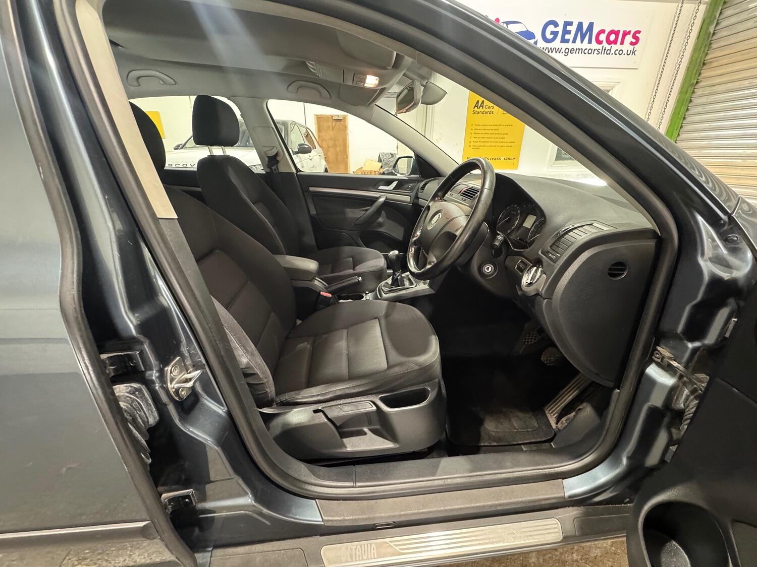 Used Skoda Octavia 2005 for sale - 76836986: Photo 25