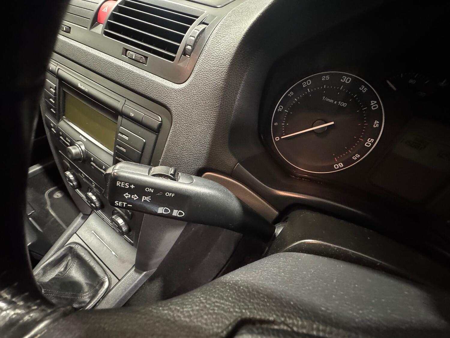 Used Skoda Octavia 2005 for sale - 76836986: Photo 35