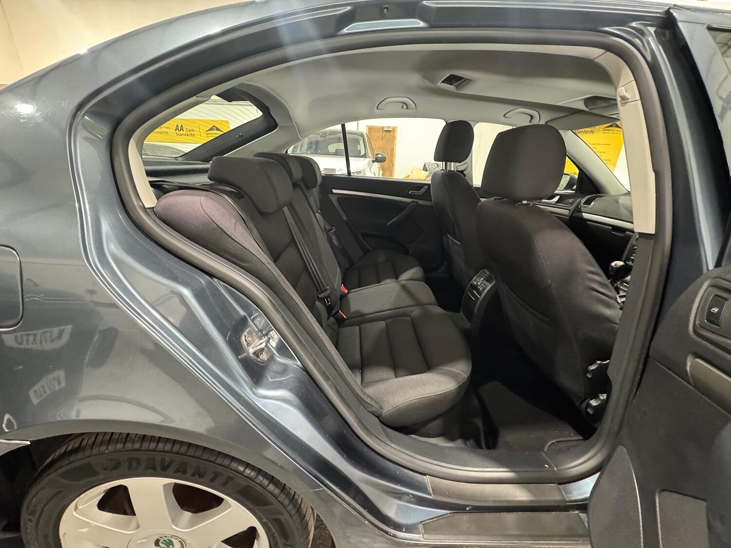 Used Skoda Octavia 2005 for sale - 76836986: Photo 43