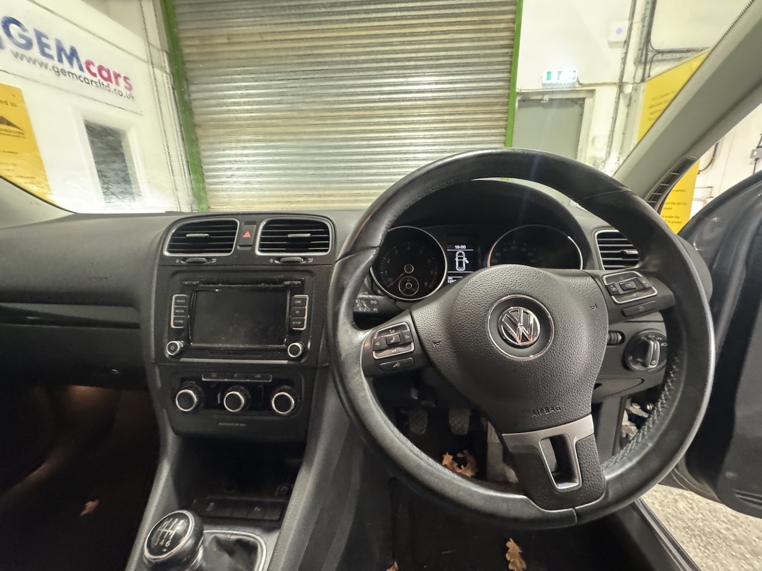 Used Volkswagen Golf 2010 for sale - 77398328: Photo 14