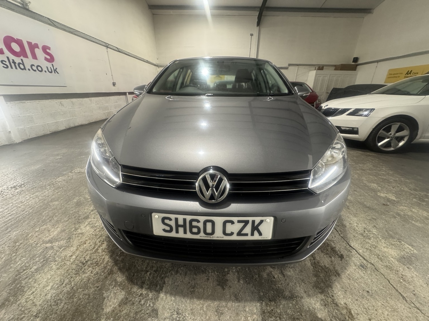 Used Volkswagen Golf 2010 for sale - 77398328: Photo 2