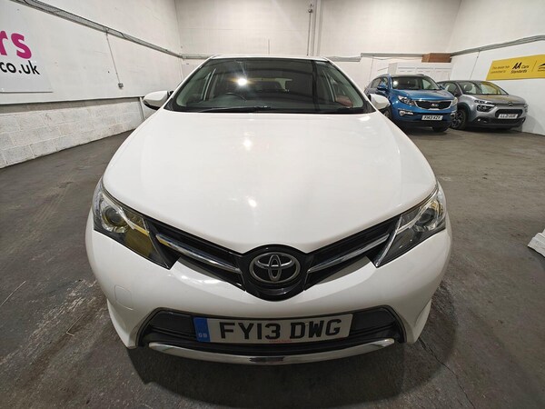 Used Toyota Auris 2013 for sale - 75266563: Photo 3