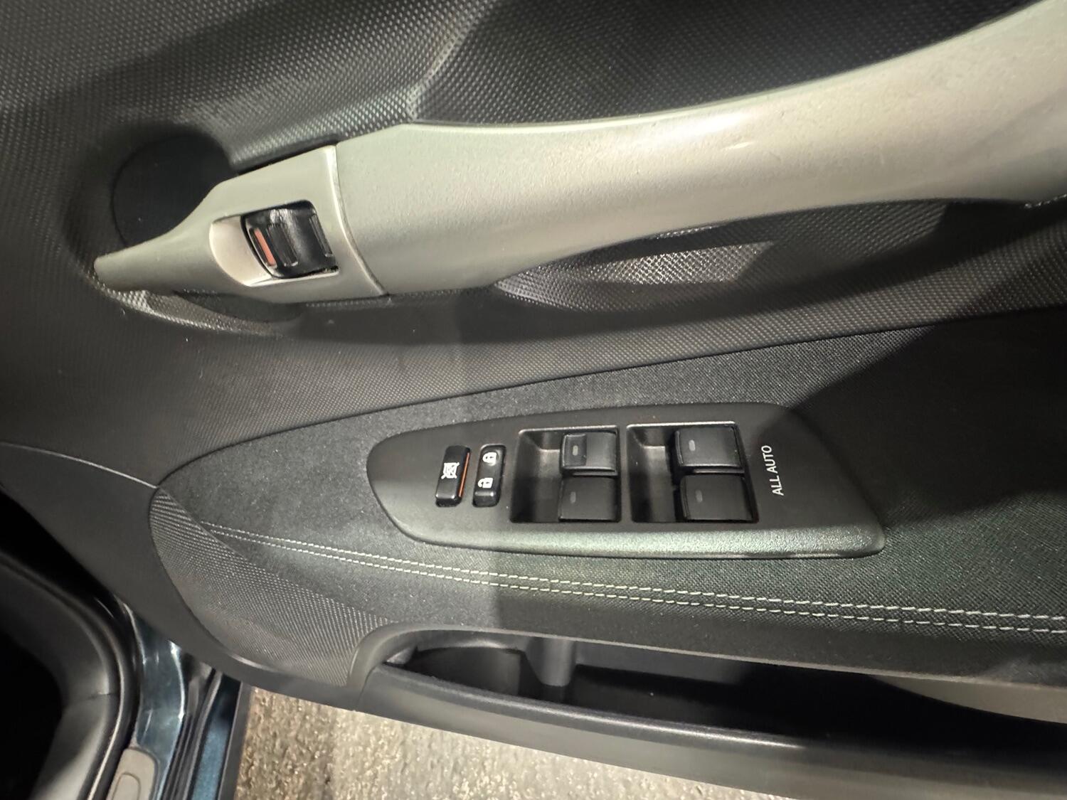 Used Toyota Auris 2012 for sale - 77750054: Photo 34