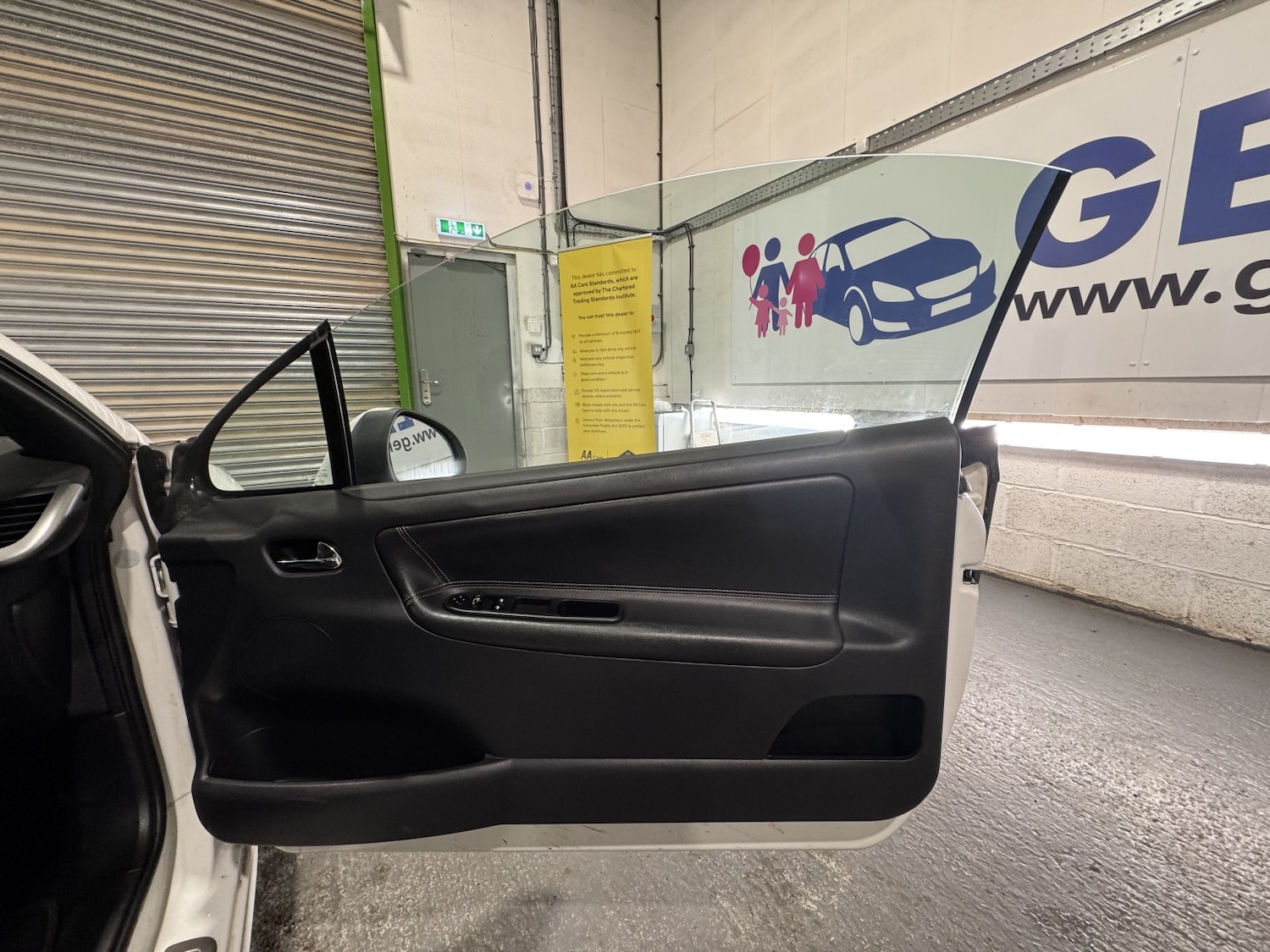 Used Peugeot 207 CC 2012 for sale - 77750027: Photo 29