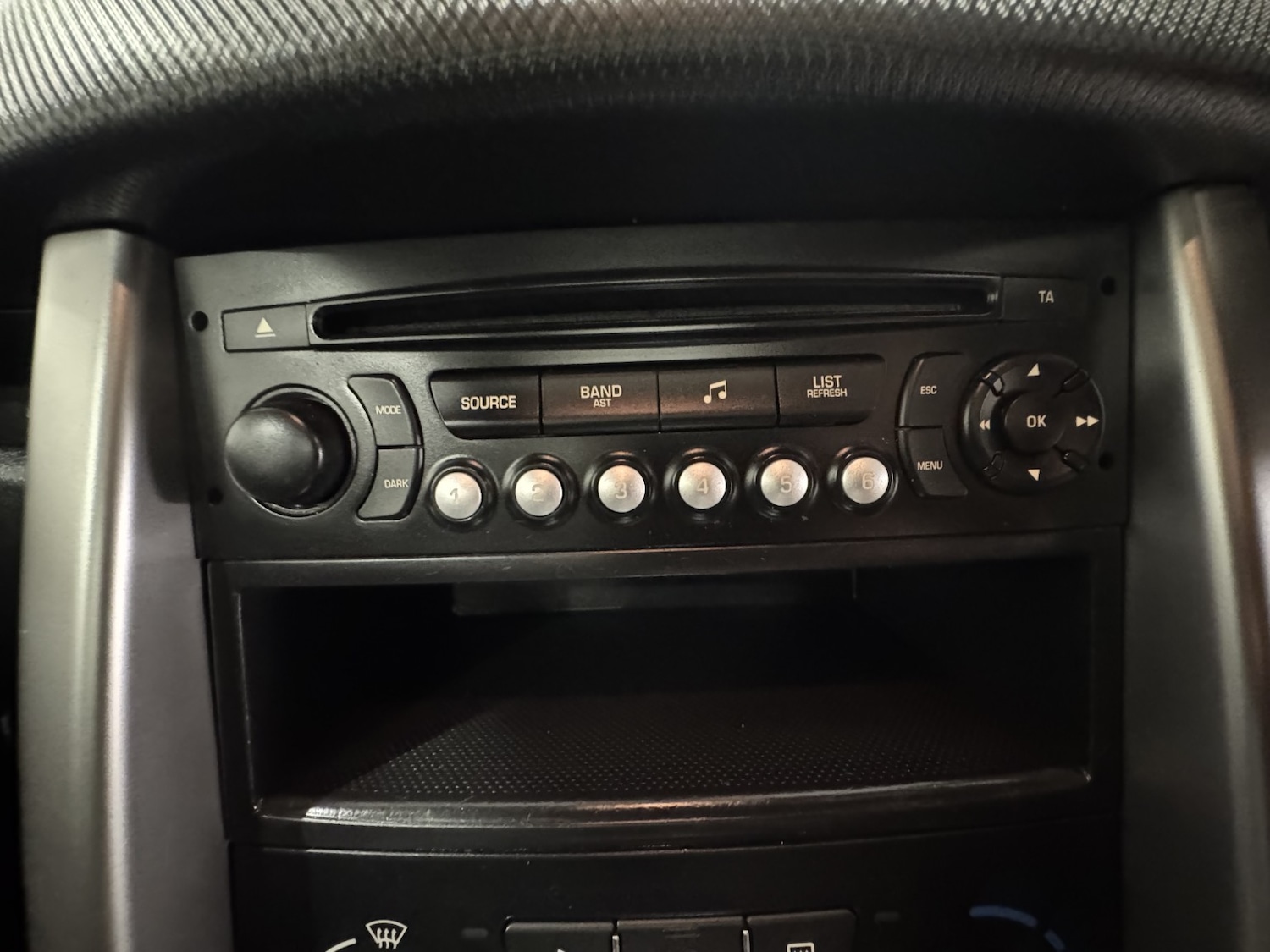 Used Peugeot 207 CC 2012 for sale - 77750027: Photo 44