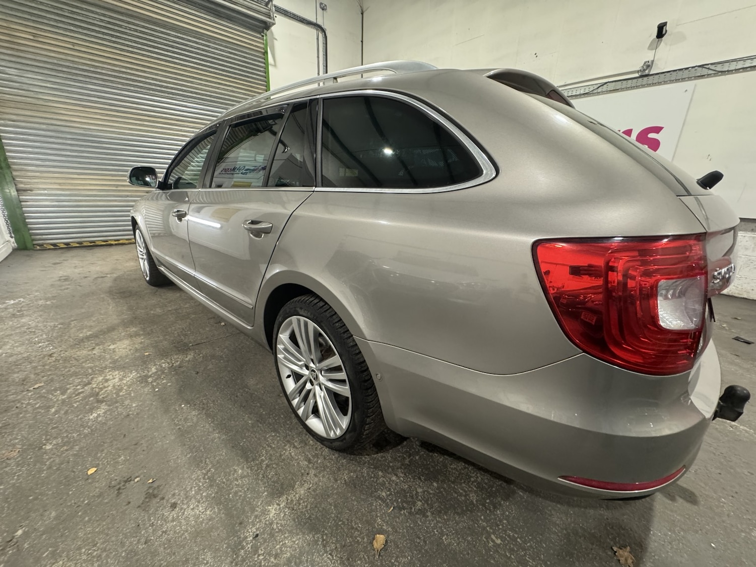 Used Skoda Superb 2014 for sale - 76924322: Photo 10