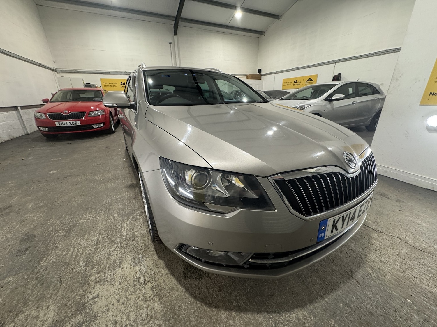 Used Skoda Superb 2014 for sale - 76924322: Photo 3