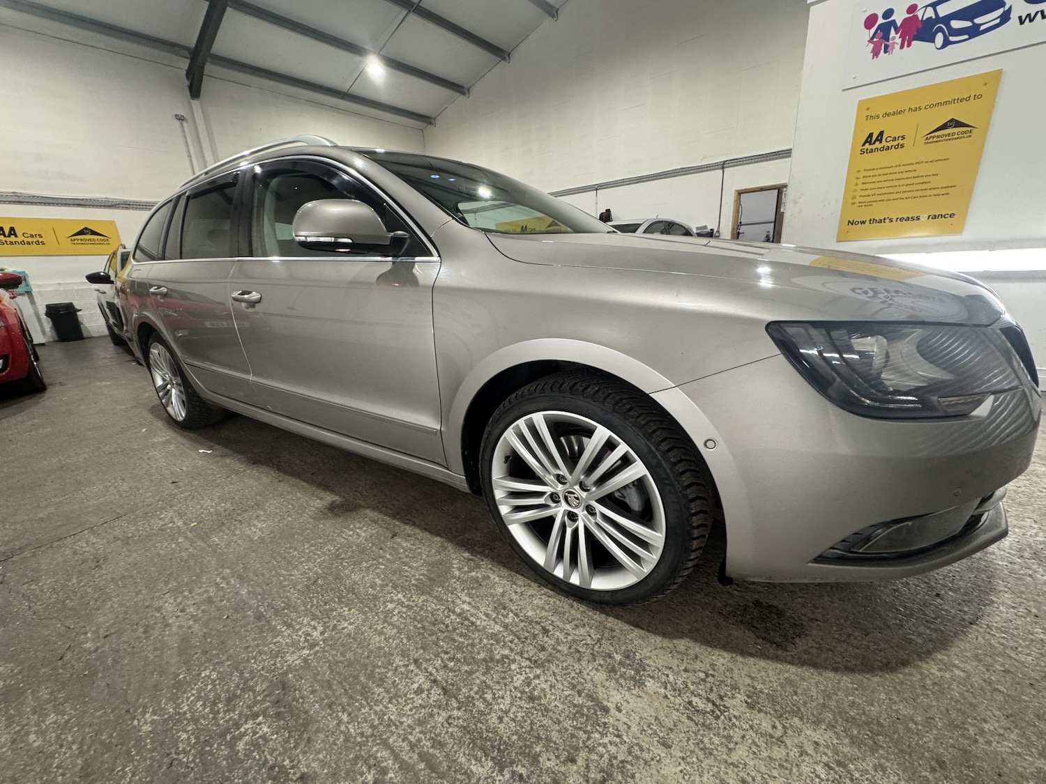 Used Skoda Superb 2014 for sale - 76924322: Photo 4