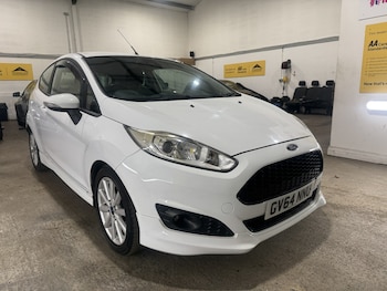 Used Ford Fiesta 2015 for sale - 79564086: Photo