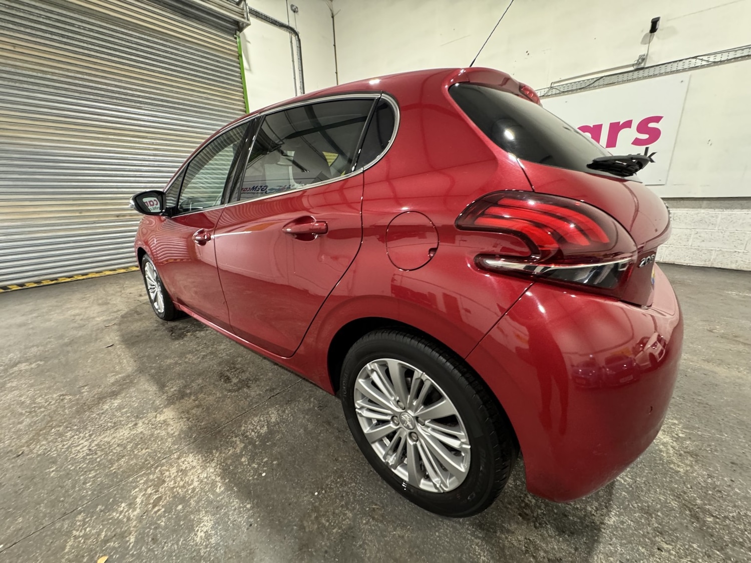 Used Peugeot 208 2016 for sale - 76725685: Photo 12